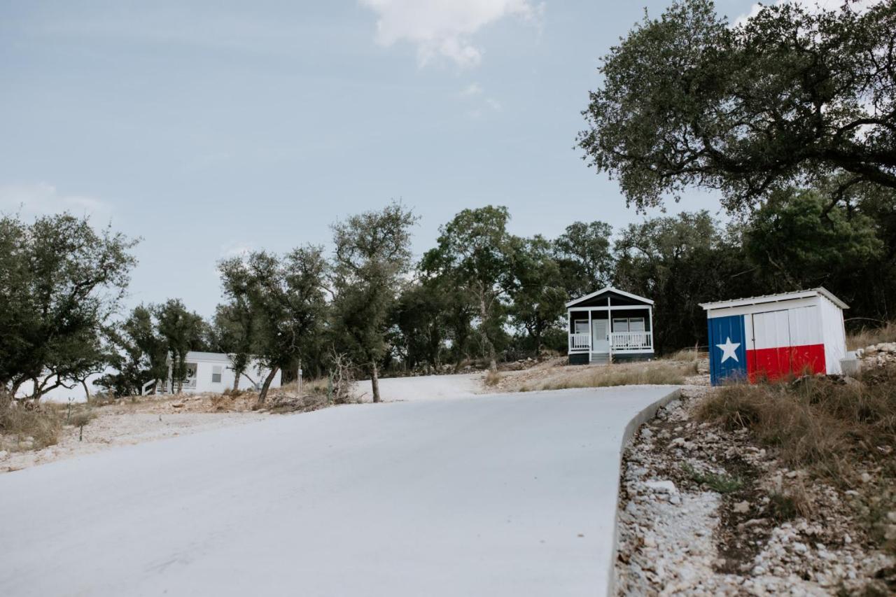 Spring BranchNest - Texas Tiny House With A Big View别墅 外观 照片