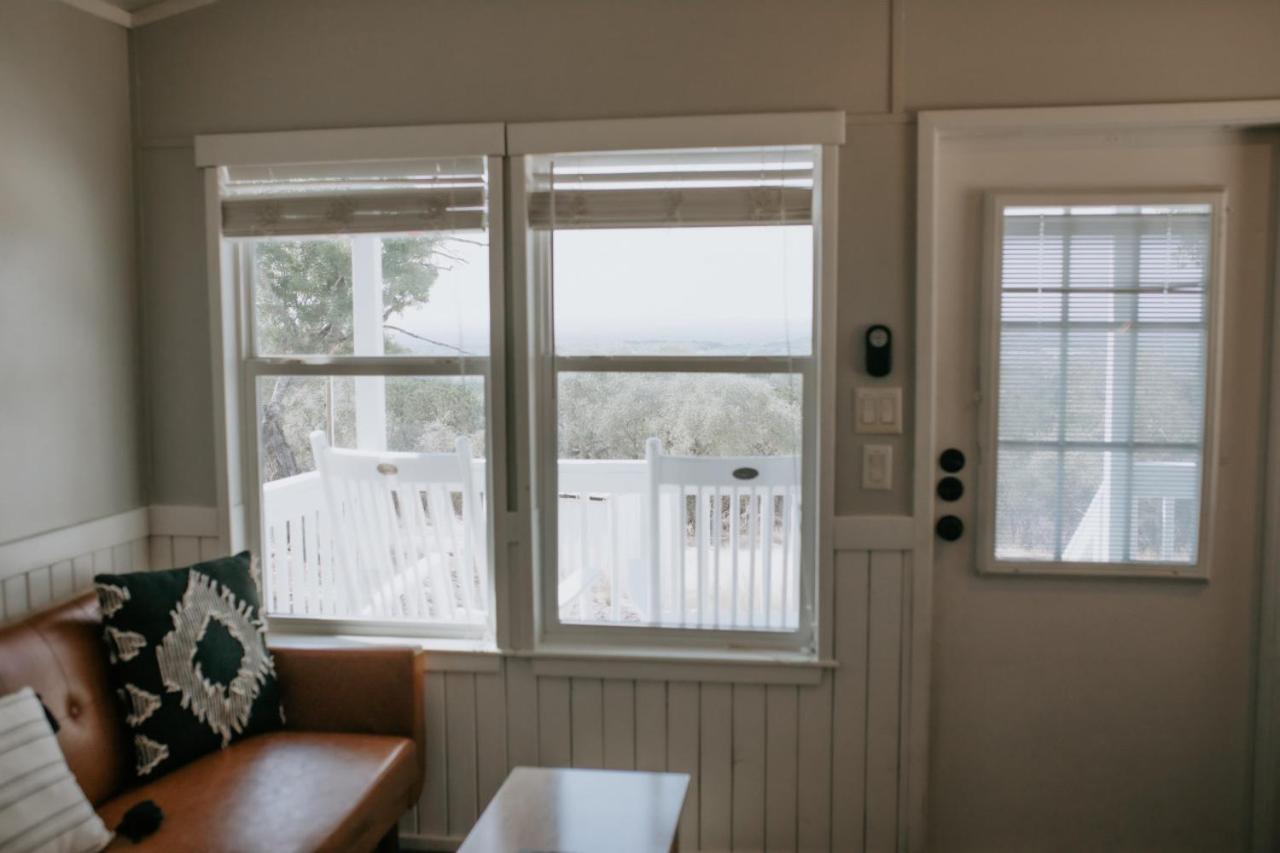 Spring BranchNest - Texas Tiny House With A Big View别墅 外观 照片